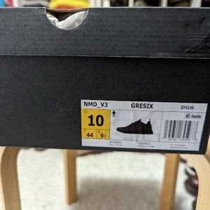 Adidas NMD_R1 V3 SHOES Grey Six / Core Black / Gum Size: 10 Men's Brand new